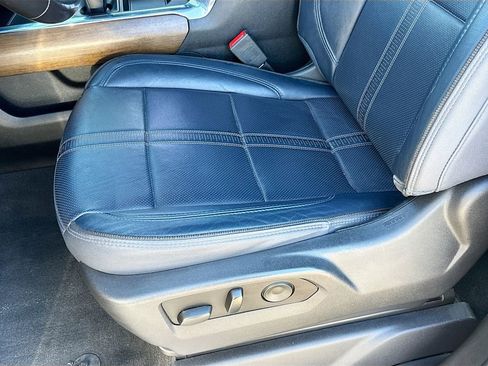 Used 2024 Chevrolet Silverado 1500 High Country image 19