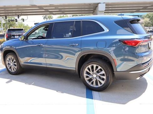 New 2026 Buick Enclave Preferred w/ Power Package FWD image 5