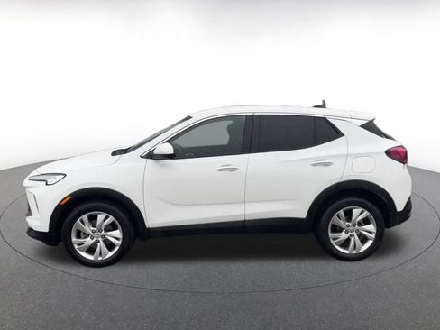 Used 2025 Buick Encore GX Preferred image 9