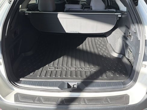 Certified 2025 Subaru Outback Premium w/ Popular Package #1A image 23