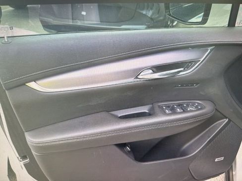 Used 2022 Cadillac XT6 Luxury image 13