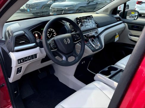 New 2026 Honda Odyssey EX-L image 9