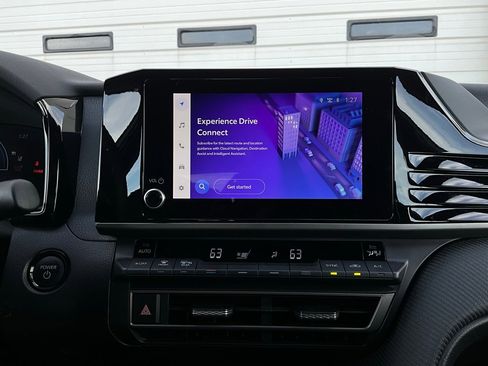 Used 2025 Toyota Camry SE image 26