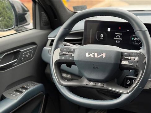 Used 2024 Kia EV9 GT-Line image 28