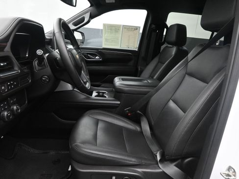 Used 2023 Chevrolet Tahoe LT w/ Luxury Package AWD/4WD image 18