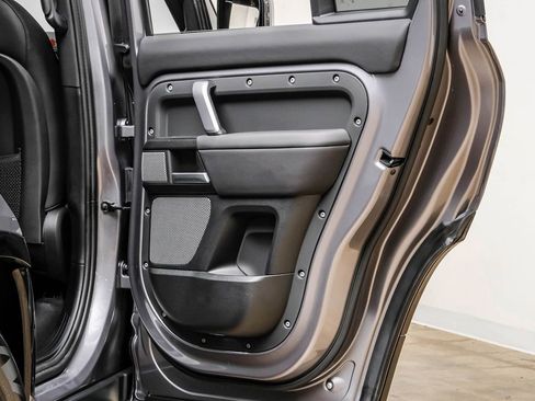 Used 2024 Land Rover Defender 130 Outbound image 40