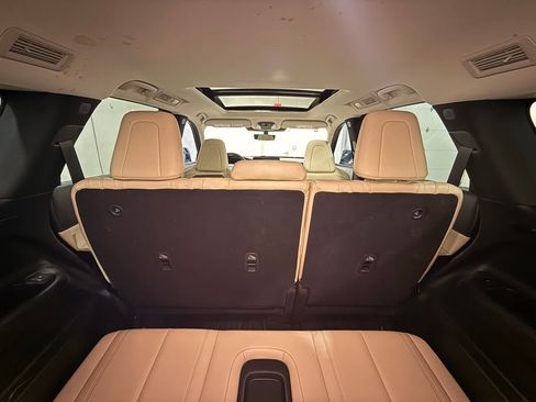 Used 2023 INFINITI QX60 Sensory w/ Vision Package image 37