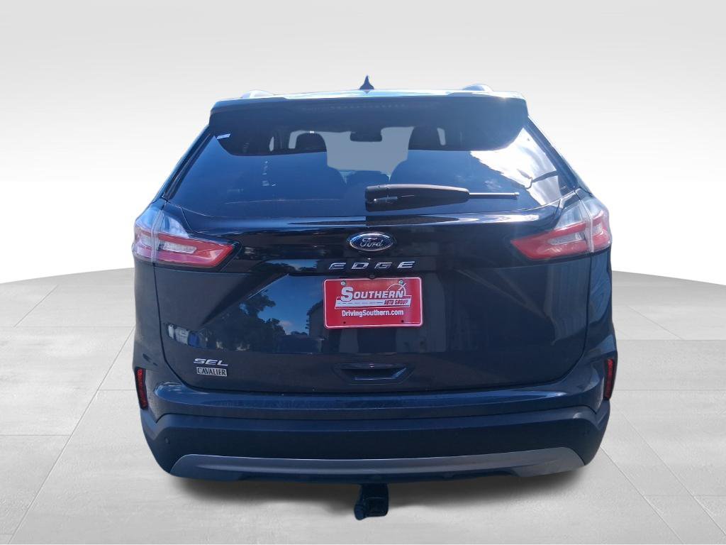 Used 2021 Ford Edge SEL w/ Convenience Package FWD image 5