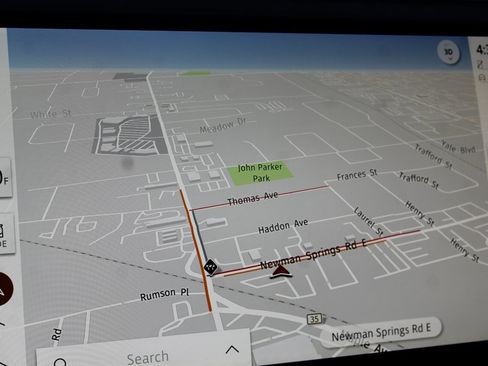 Used 2024 Land Rover Range Rover SE image 13