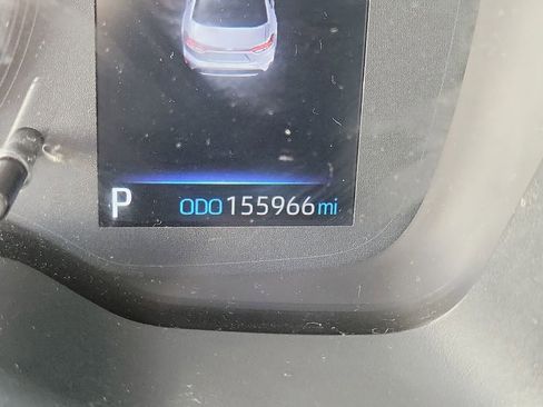 Used 2022 Toyota Corolla LE image 26