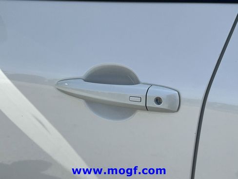Used 2023 Nissan Rogue SL w/ SL Premium Package FWD image 28