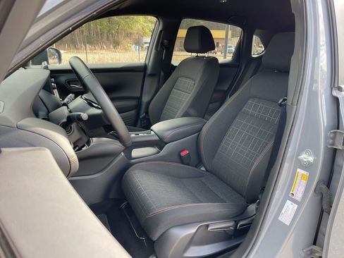 Used 2024 Honda HR-V Sport image 18