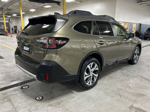 Certified 2021 Subaru Outback Limited image 8