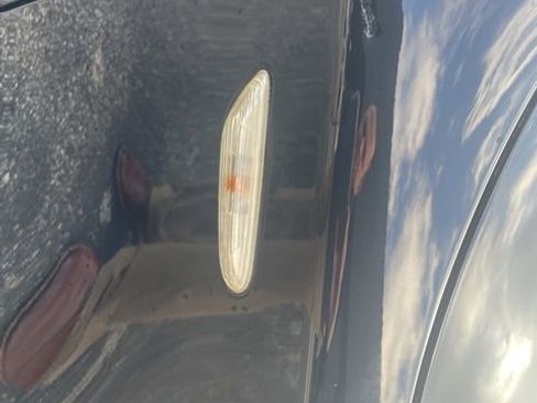 Used 2011 BMW 135i Convertible image 27