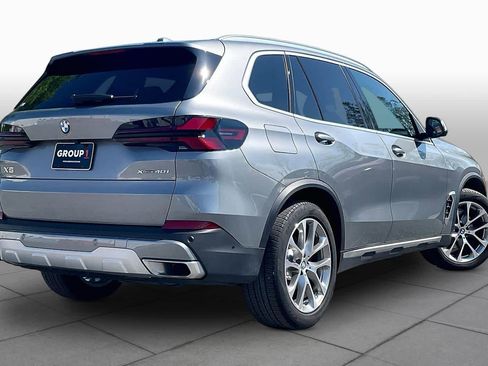 Used 2024 BMW X5 xDrive40i w/ Parking Assistance Package AWD/4WD image 12