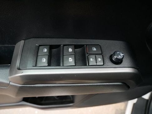 Certified 2020 Toyota Tacoma TRD Sport AWD/4WD image 17