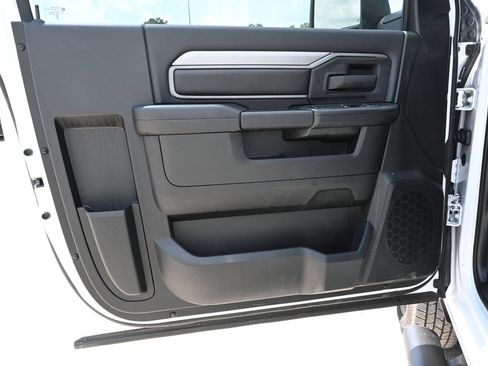 New 2026 RAM 3500 Tradesman AWD/4WD image 8