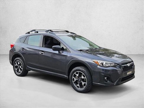 Used 2019 Subaru Crosstrek 2.0i w/ Eyesight System image 3