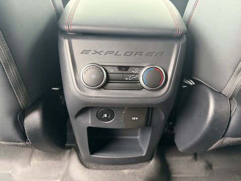 Used 2025 Ford Explorer ST-Line image 13