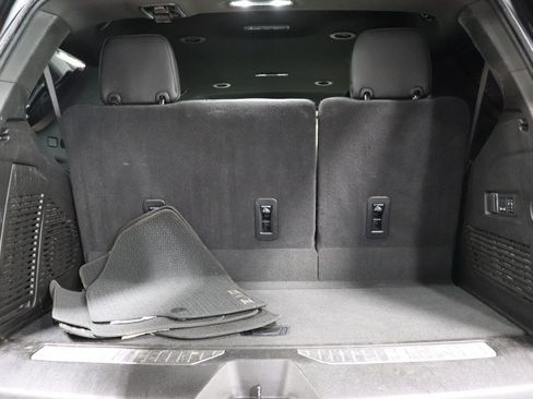 Used 2025 GMC Yukon Denali AWD/4WD image 18