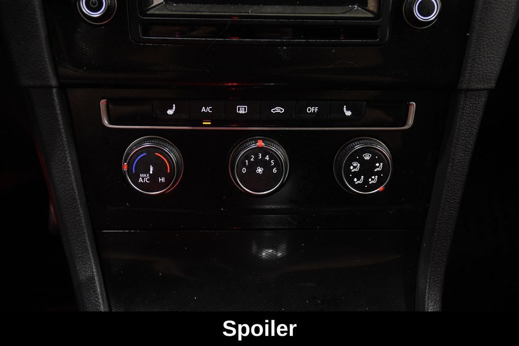 Used 2015 Volkswagen GTI SE FWD image 24