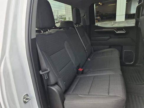 Certified 2022 Chevrolet Silverado 1500 LT w/ Z71 Off-Road Package AWD/4WD image 27