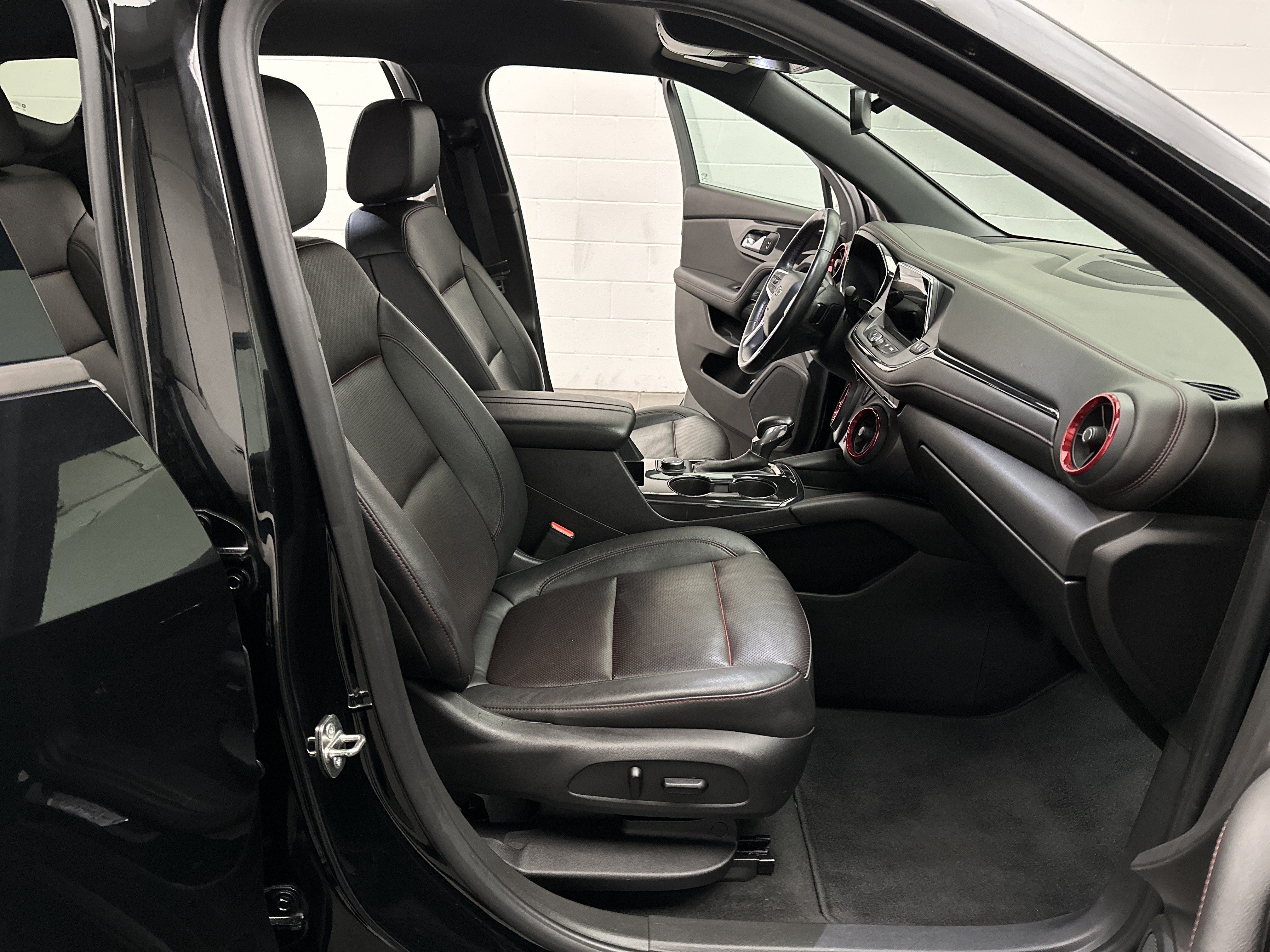 Used 2019 Chevrolet Blazer RS AWD/4WD image 24
