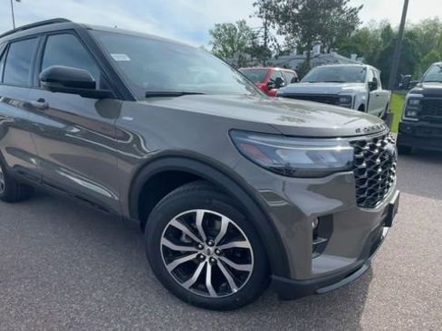 New 2026 Ford Explorer ST-Line AWD/4WD image 8