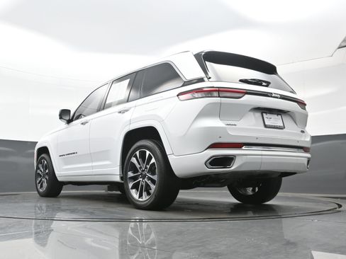 Used 2023 Jeep Grand Cherokee Overland image 39