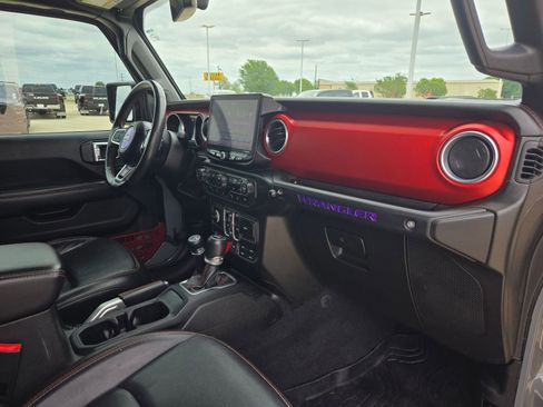 Used 2018 Jeep Wrangler Unlimited Rubicon AWD/4WD image 29