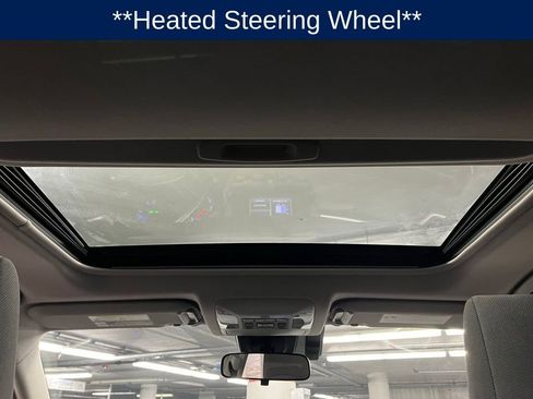Used 2020 Toyota RAV4 XLE w/ Convenience Package AWD/4WD image 9