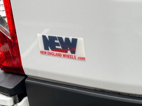 Used 2016 Ford Transit 250 148 Medium Roof RWD image 31