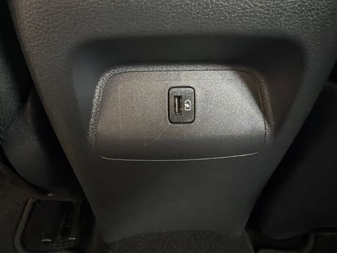 Used 2024 Nissan Sentra SV FWD image 13