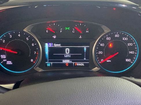 Used 2019 Chevrolet Traverse LT FWD image 40