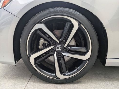 Used 2021 Honda Accord Sport image 11