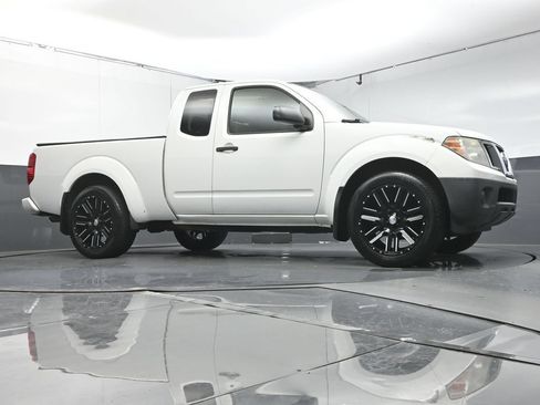 Used 2018 Nissan Frontier S RWD image 26