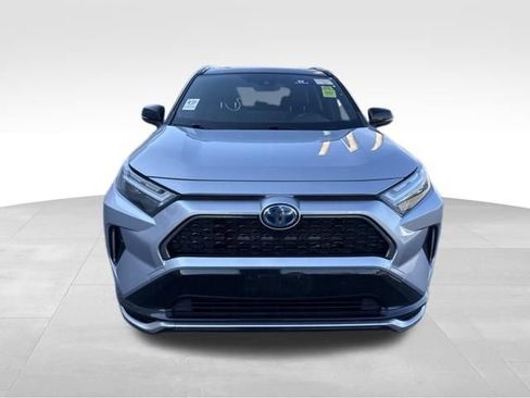 Used 2023 Toyota RAV4 XSE AWD/4WD image 3