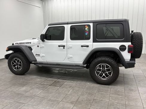 Used 2024 Jeep Wrangler Unlimited Rubicon w/ Technology Group AWD/4WD image 6
