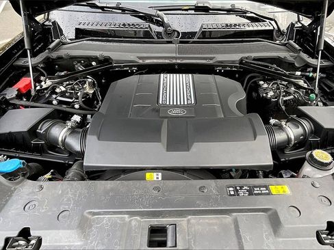 Used 2025 Land Rover Defender 110 V8 image 30