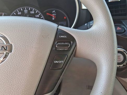 Used 2012 Nissan Quest S image 20