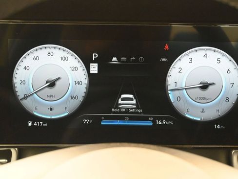 Used 2025 Hyundai Elantra Limited FWD image 27