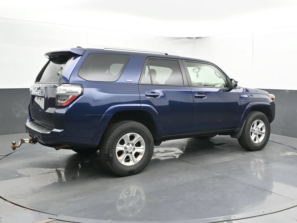 Used 2018 Toyota 4Runner SR5 Premium AWD/4WD image 3