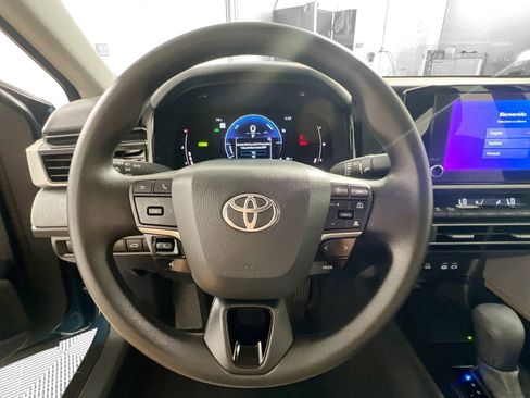 Used 2026 Toyota Camry LE image 17