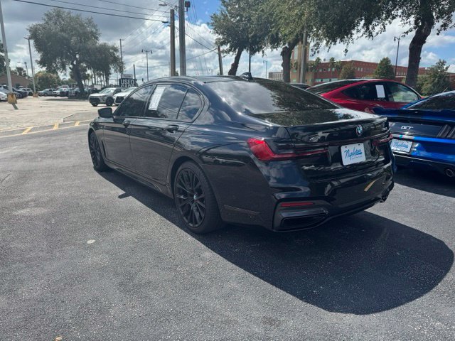 Used 2022 BMW 750i xDrive w/ Executive Package AWD/4WD image 3