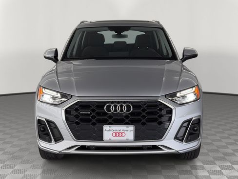 Used 2023 Audi Q5 2.0T Premium Plus w/ Premium Plus Package AWD/4WD image 6