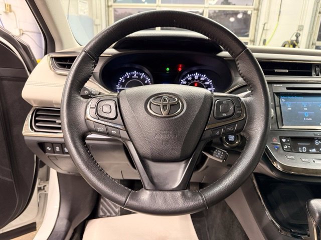 Used 2017 Toyota Avalon XLE Premium w/ Carpet Mat Package FWD image 7