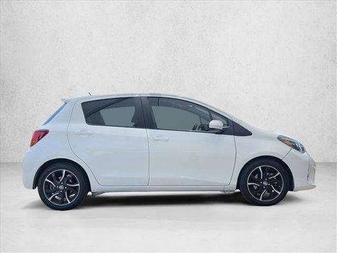 Used 2015 Toyota Yaris SE FWD image 4