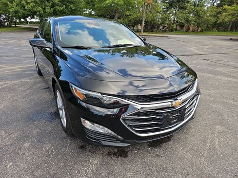 Used 2025 Chevrolet Malibu LT FWD image 8