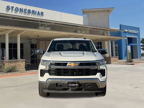 Used 2024 Chevrolet Silverado 1500 LT image 9