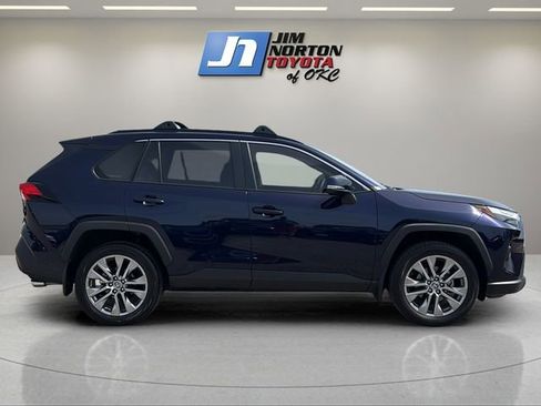 Used 2023 Toyota RAV4 XLE Premium FWD image 4